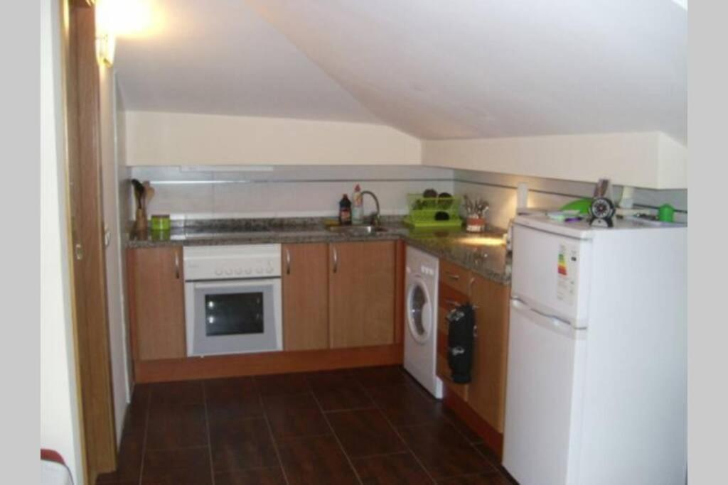Apartamentosarturo Llanes Laplaza Atico Centrico Dış mekan fotoğraf