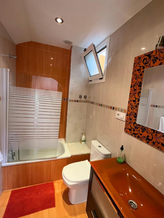Apartamentosarturo Llanes Laplaza Atico Centrico Dış mekan fotoğraf