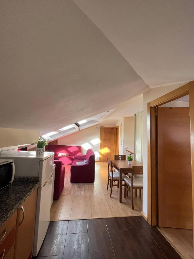 Apartamentosarturo Llanes Laplaza Atico Centrico Dış mekan fotoğraf